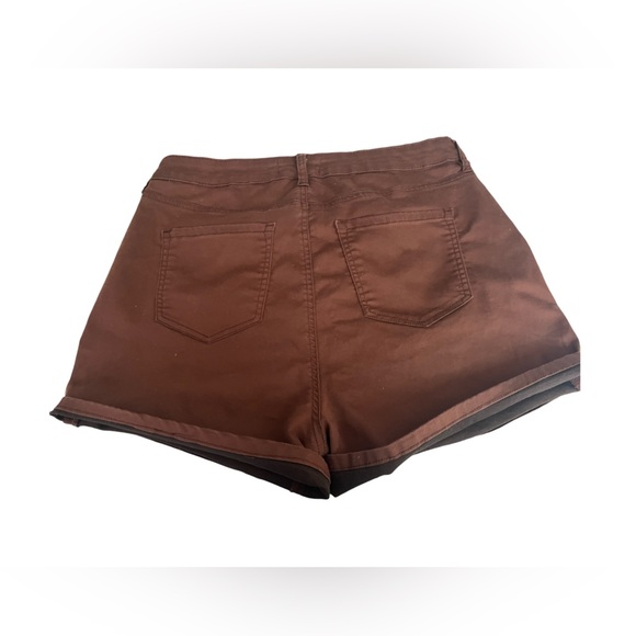 Fashion Nova Fave High waist Brown Denim Shorts - Picture 4 of 5